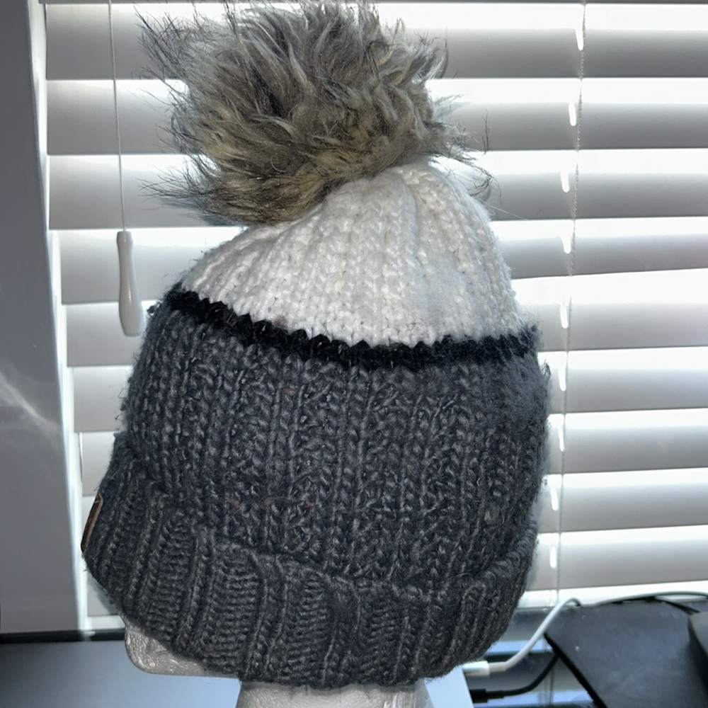 Panache Color Block Knit Beanie - Picture 2 of 7